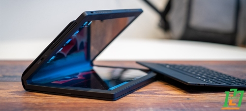 (LAPTOP127) ThinkPad X1 Fold (13”): Đây là laptop màn hình gập đầu tiên trên thế giới!