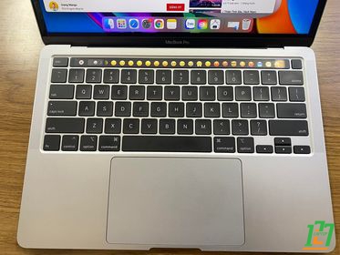 MACBOOK PRO 2018 Touch Bar thumb