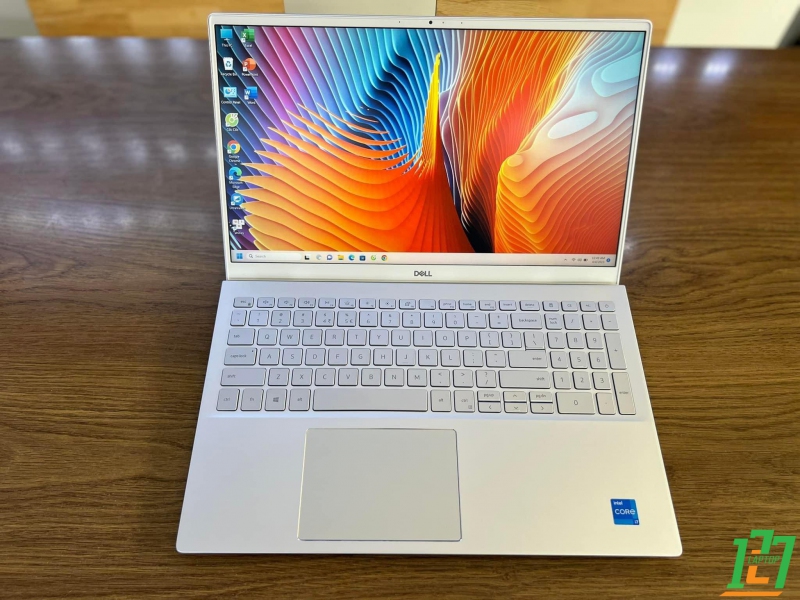 Dell Inspiron 5502 i7 thumb