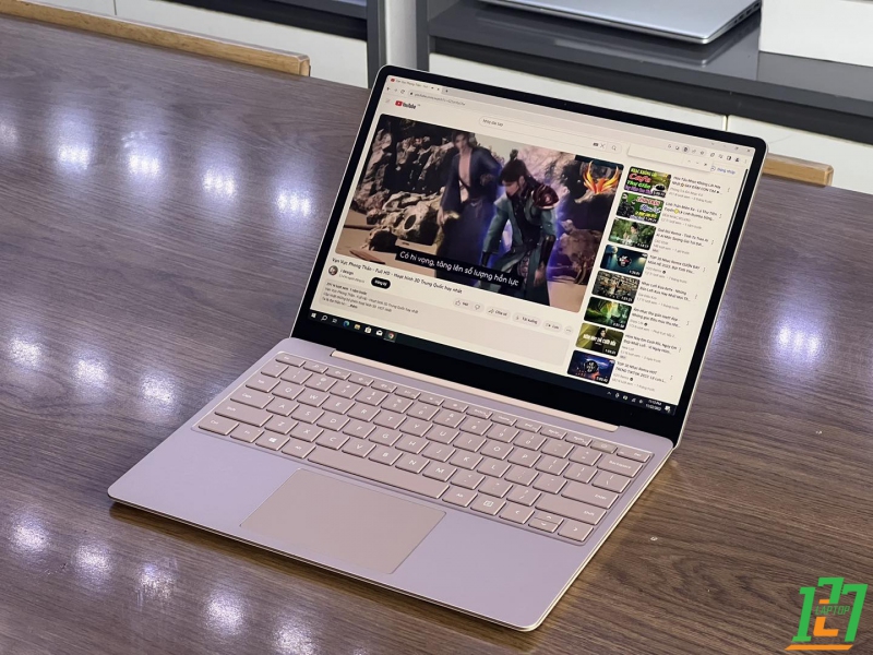 Laptop Surface Go màu hồng