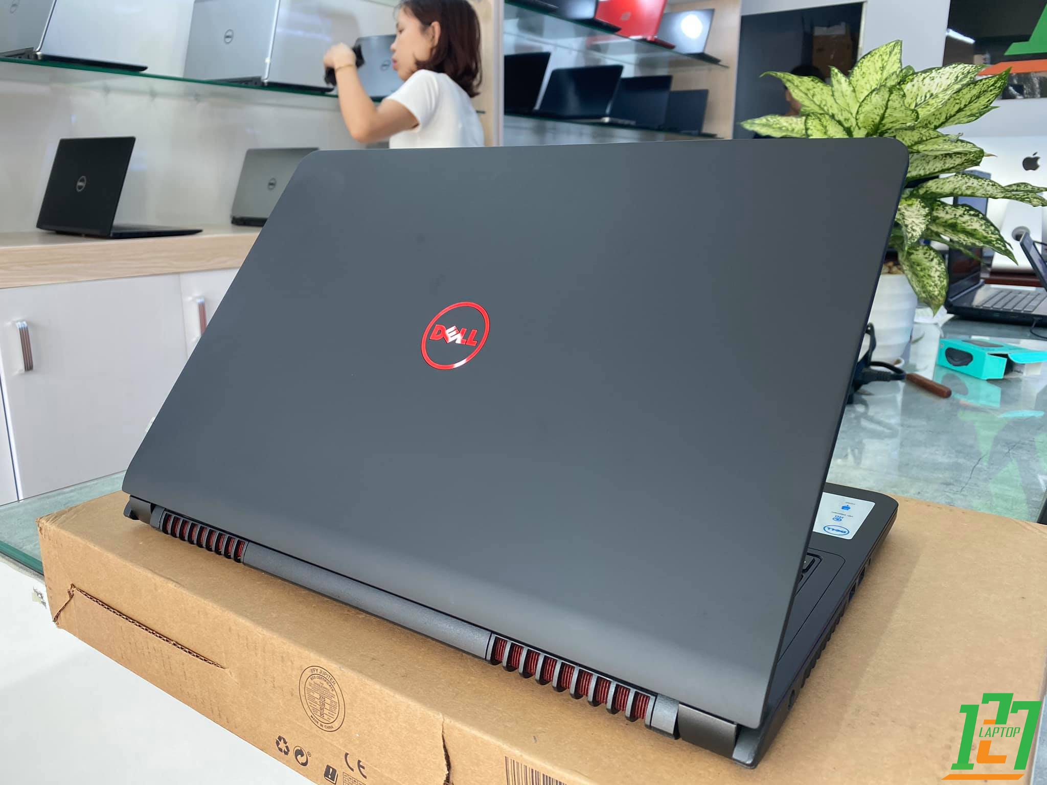 DELL GAMING N7557