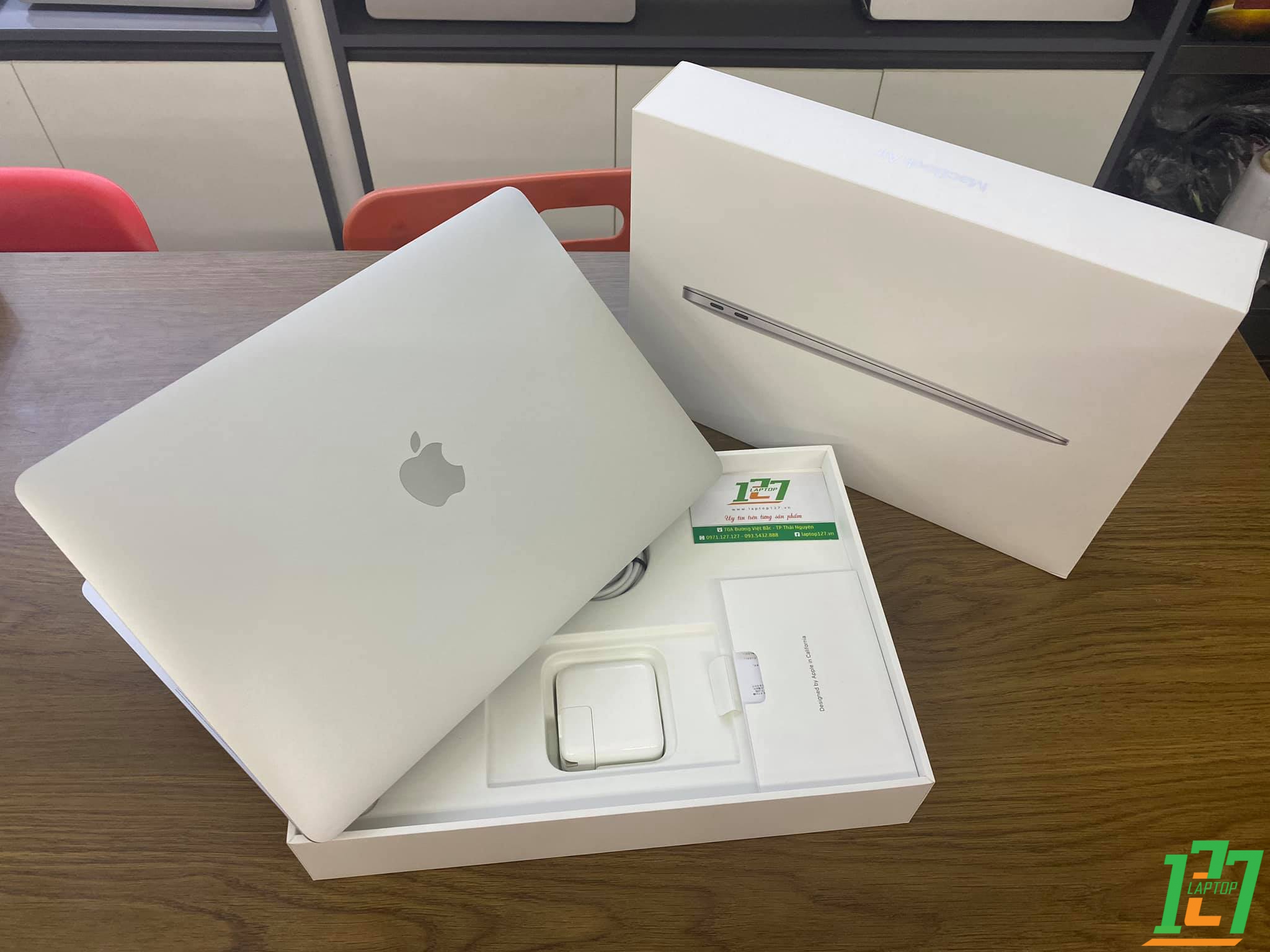 MacBook Air 13" 2020  Siliver fullbox