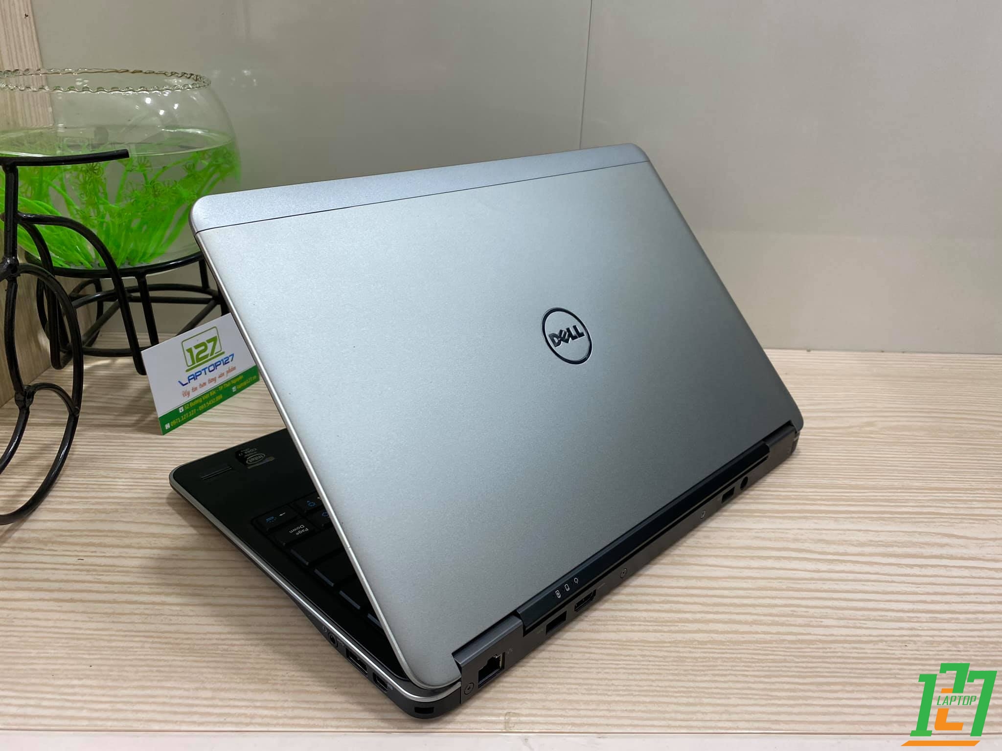 DELL LATITUDE E7240 I7 nhỏ gọn