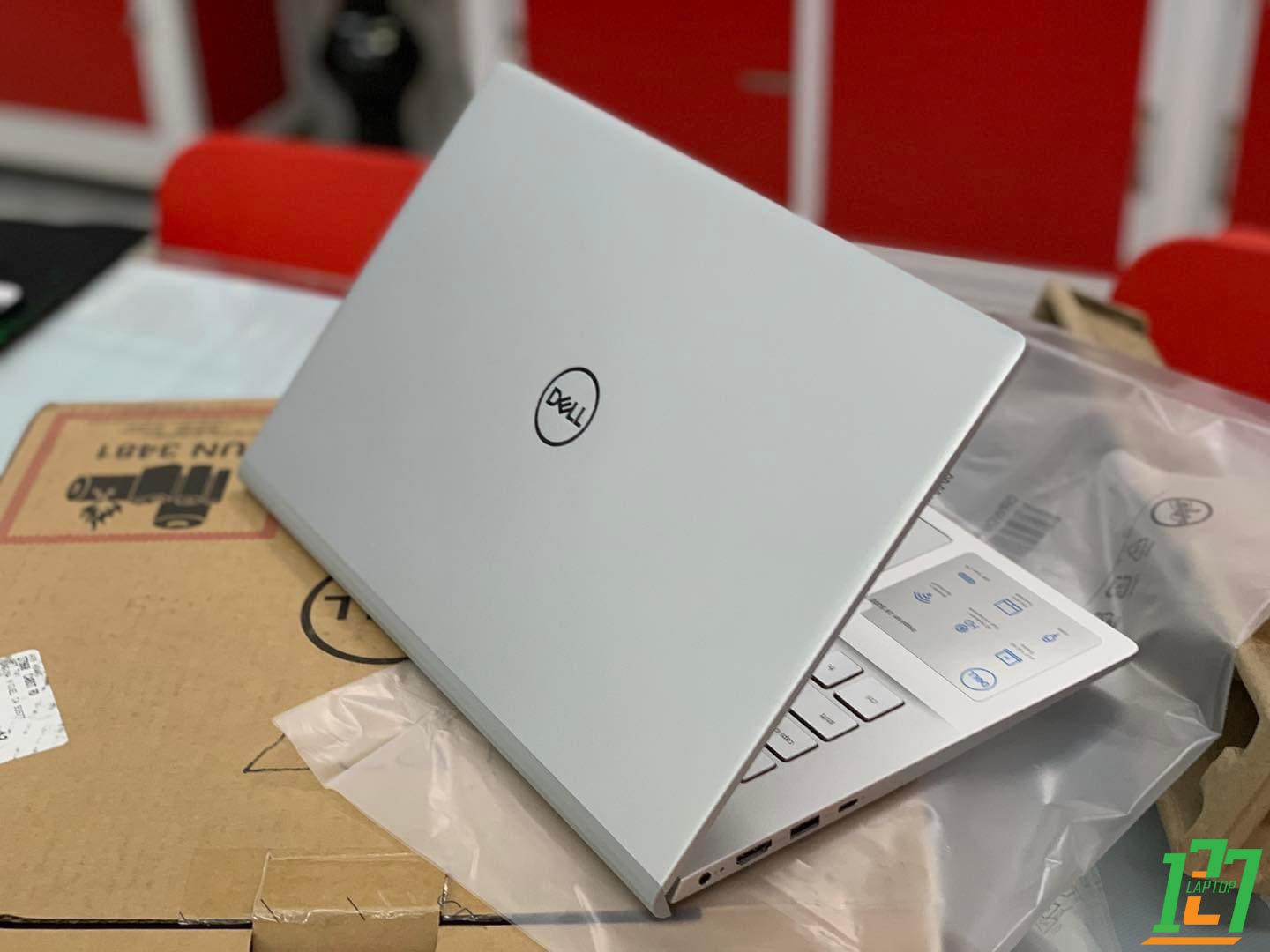 Dell Inspiron 5402 i7